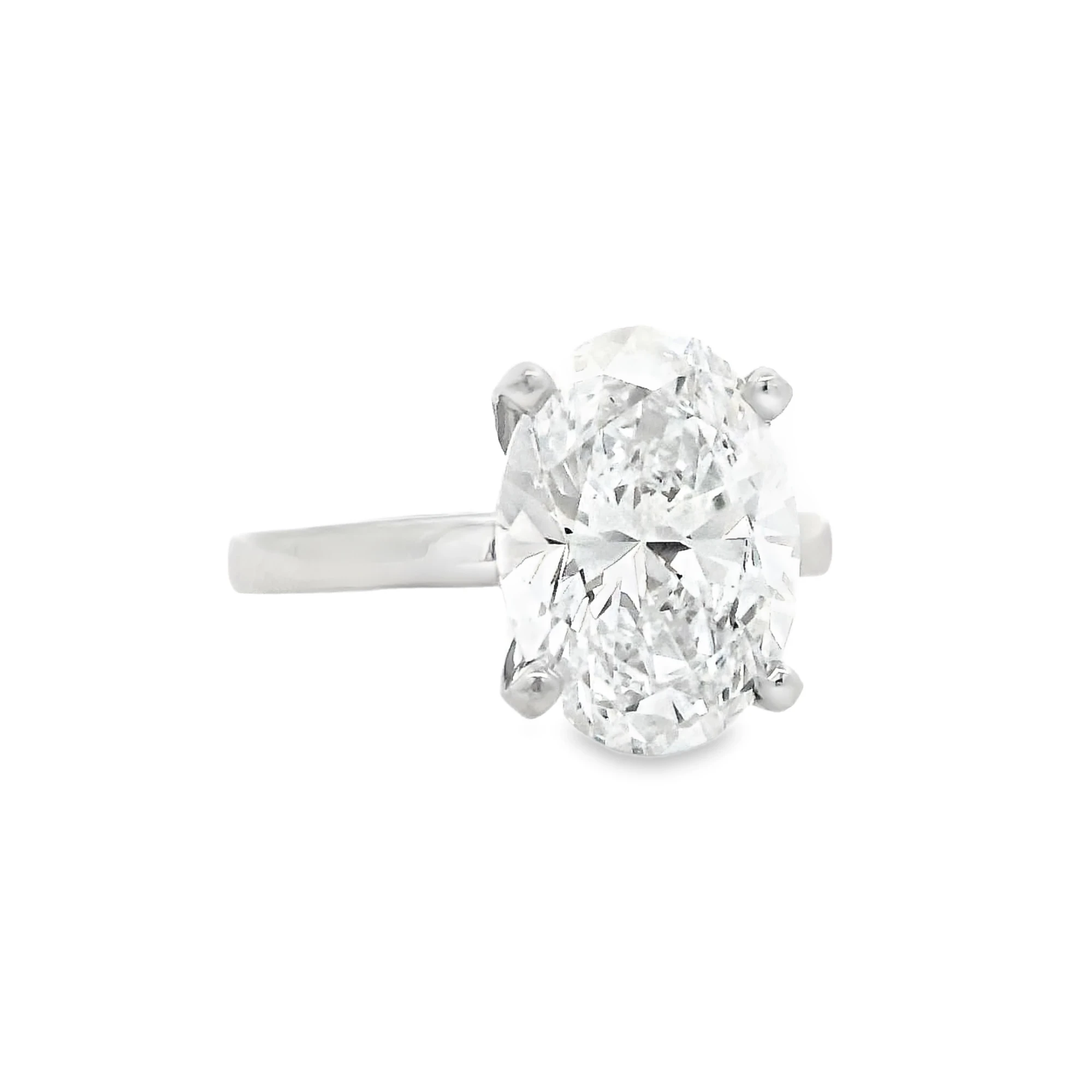 Oval Brilliant Solitaire Lab-Grown Diamond Ring