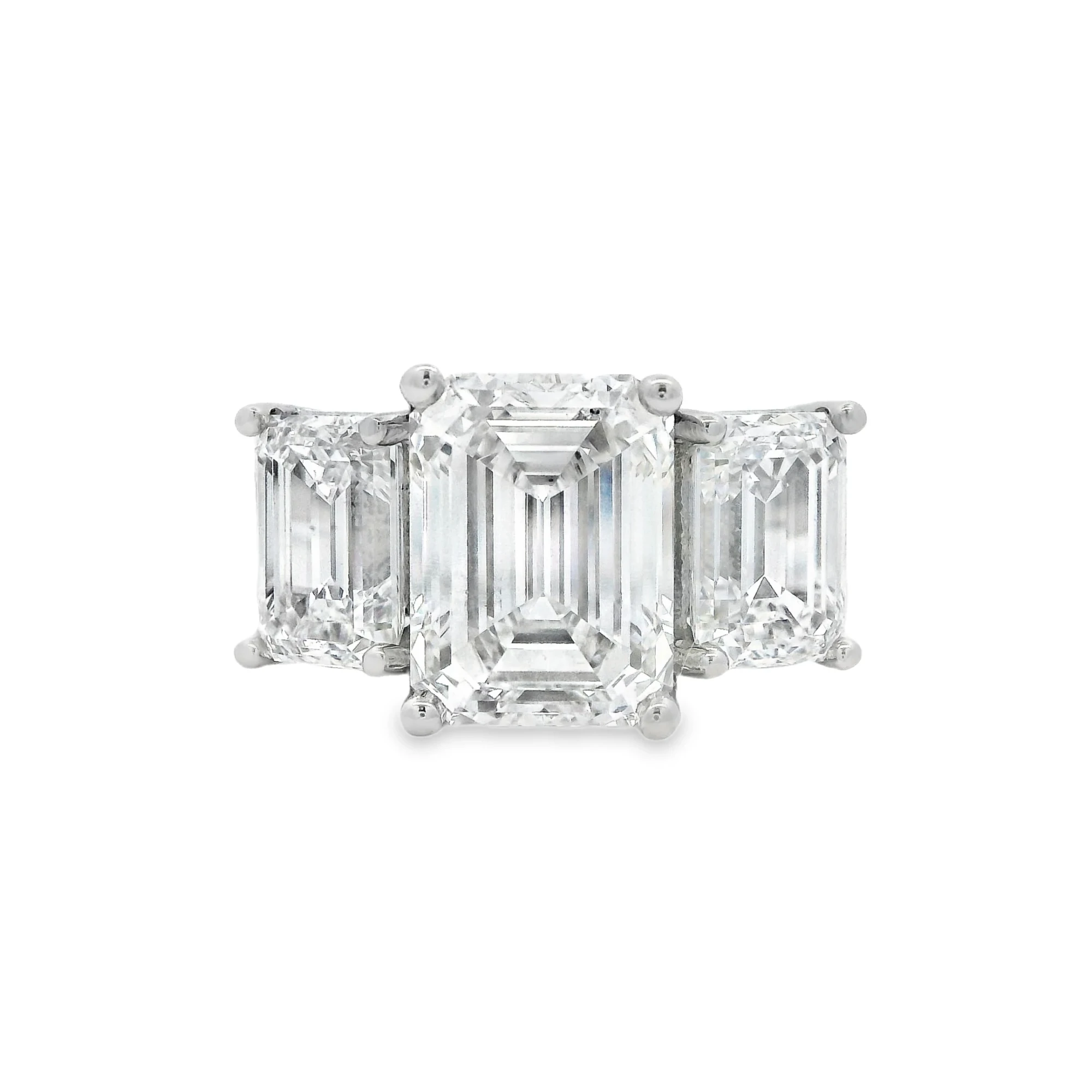 1769737143426-4fb0f62ba73726caa72c-019c0c8c20ce7dd2b1b17b0c93381454retouch Emerald Cut Three-Stone Lab-Grown Diamond Ring